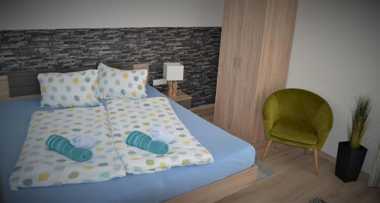 Appartement Thermenzeit Langenfeld Bagian luar foto